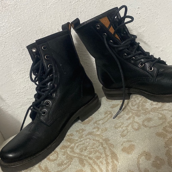 Frye Leather Boots sz5.5+Darrell Walking💀cinch bag+barbell gauges 18G - Picture 4 of 17